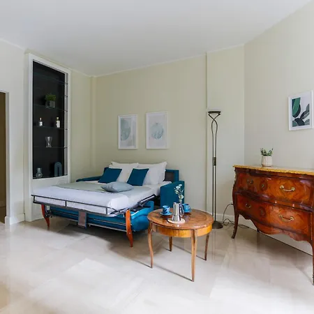 The Rent - Charming In Pagano * ميلان