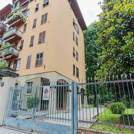 The Rent - Charming In Pagano * ميلان